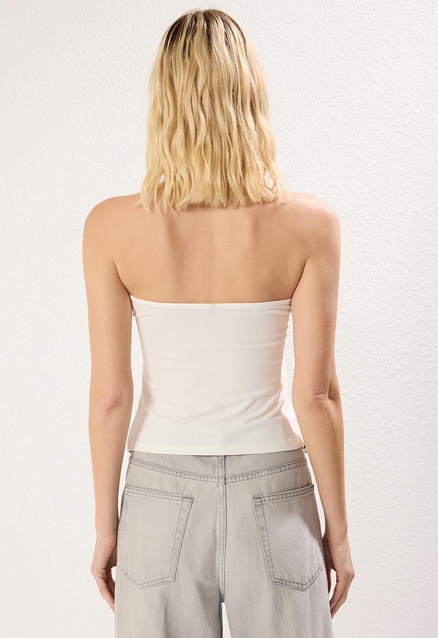 Trendyol - Fitted Knitted Blouse - Ecru