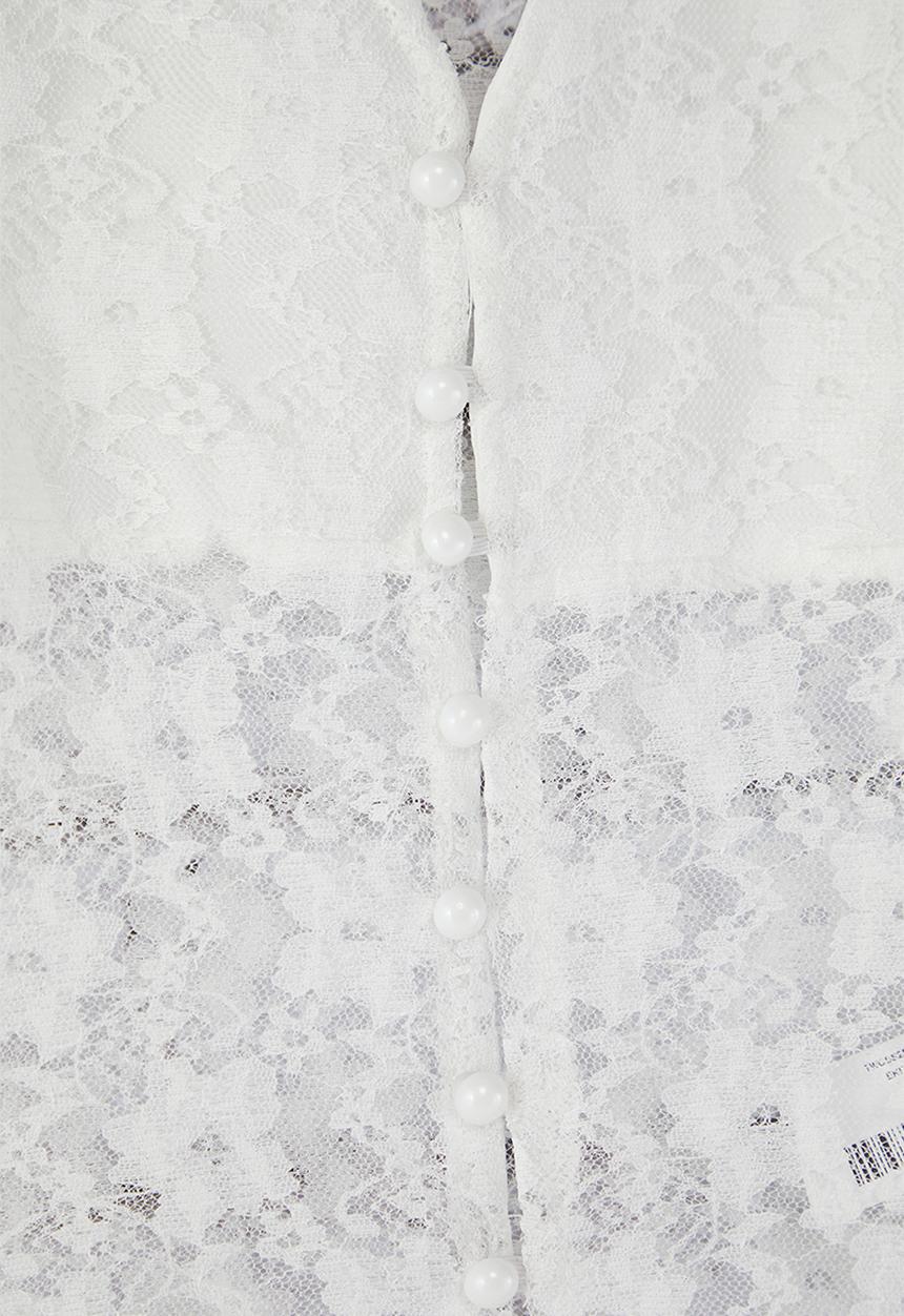 Trendyol - Lace V-Neck Button Up Top- Ecru