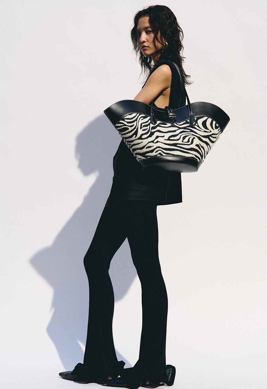 H&M - Shopper - black/zebra print