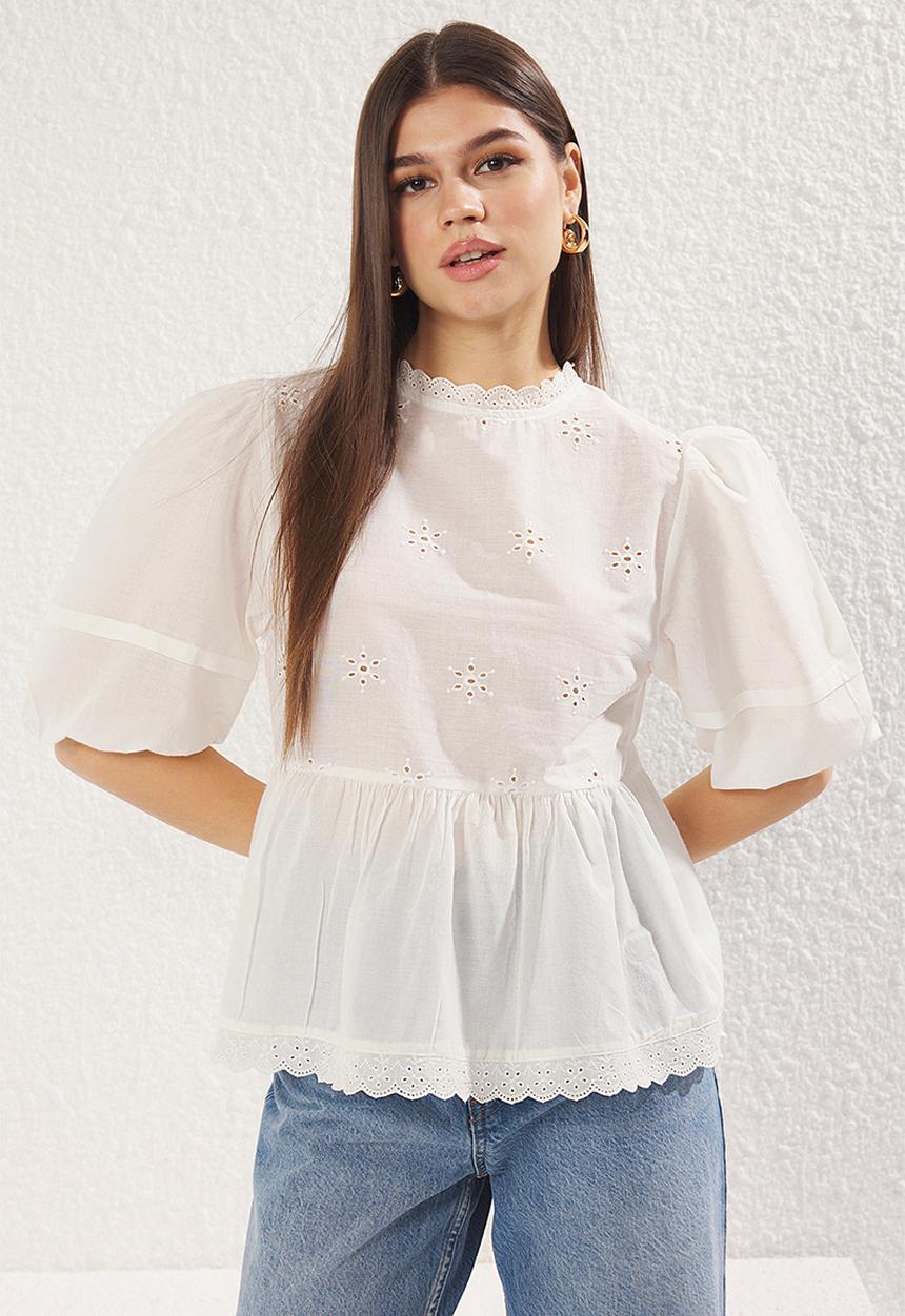 Trendyol - Balloon Sleeve Round Neck Woven Blouse - White