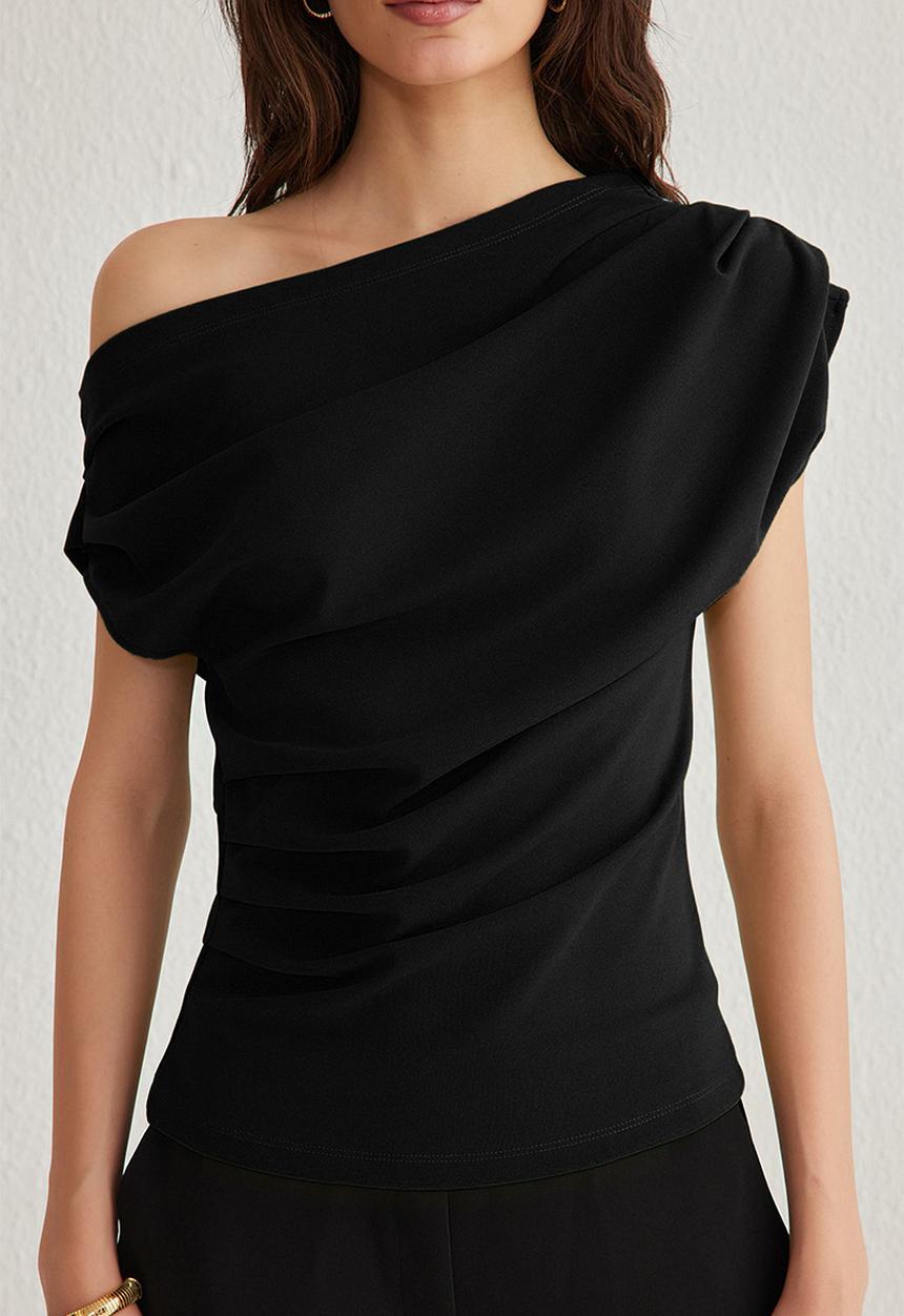 Trendyol - Knitted Blouse with Asymmetrical Neckline and Drape Detail - Black