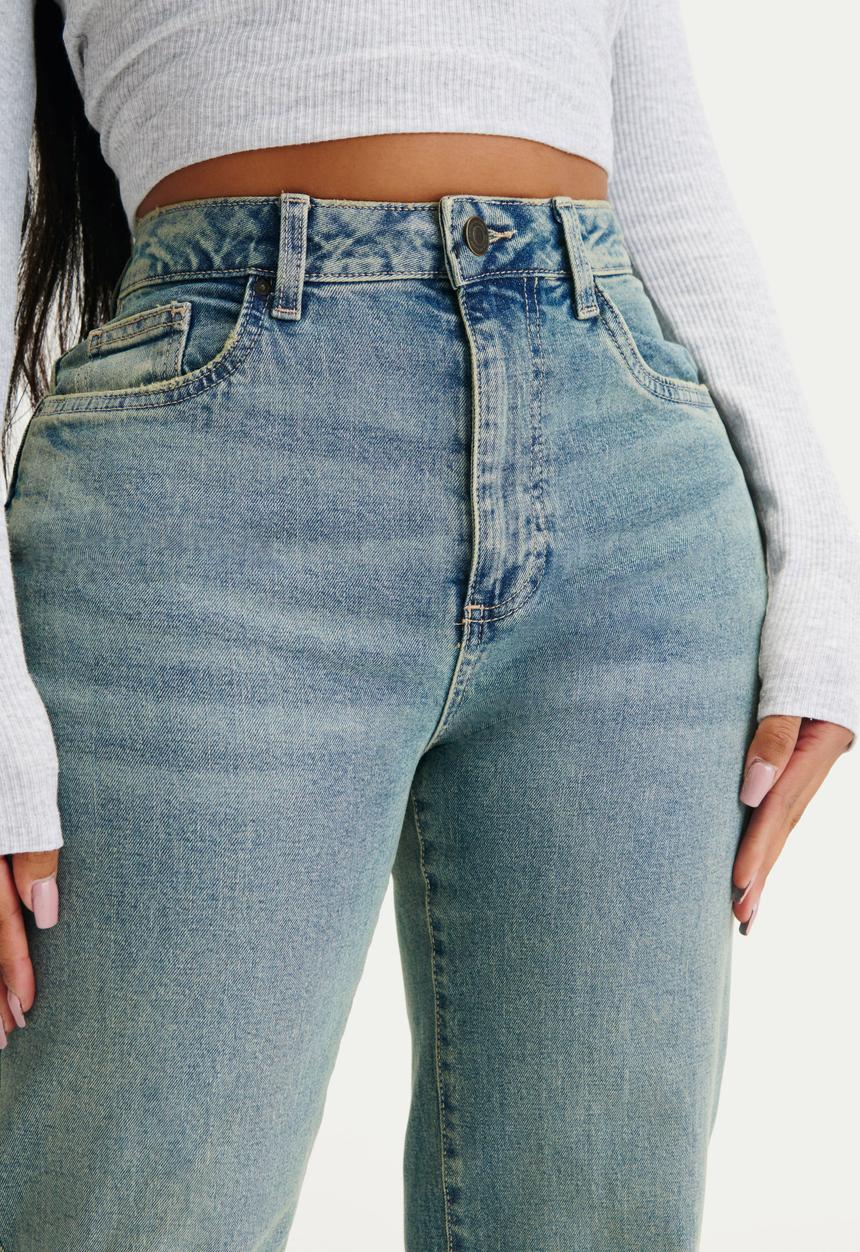Cotton On - Curvy Stretch Straight Jean - Highway Blue Rip