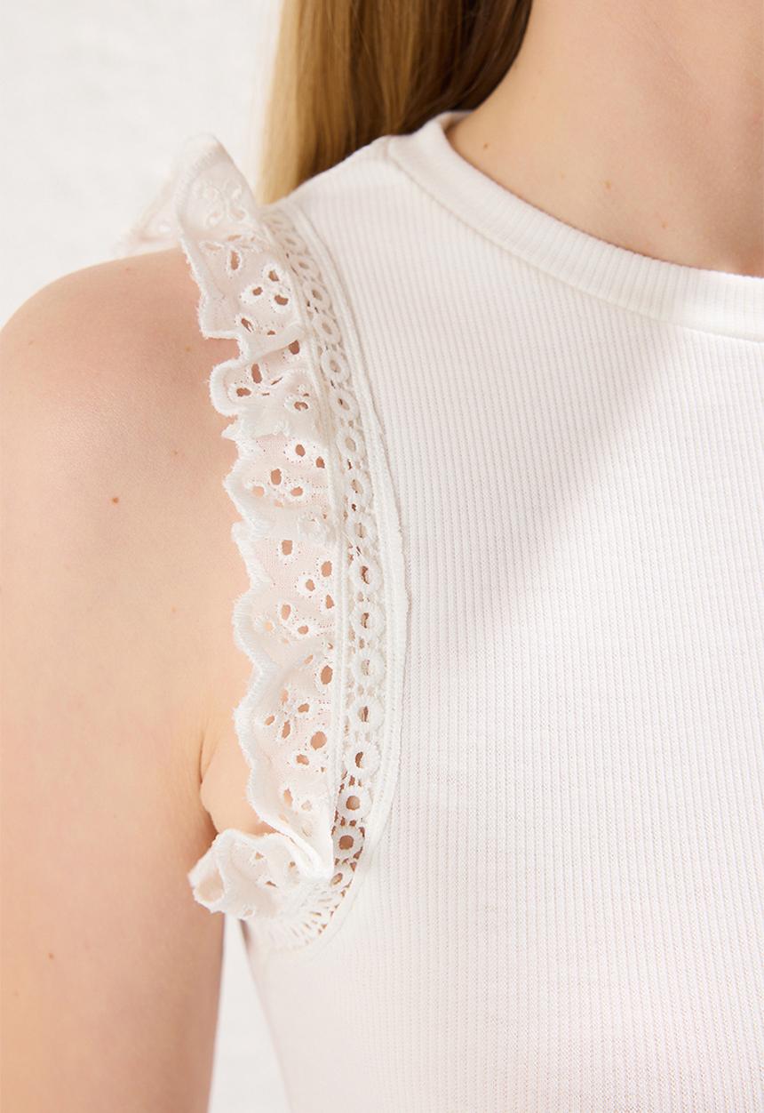 Trendyol - Fitted Ruffled Ribbed Knitted Top - Ecru