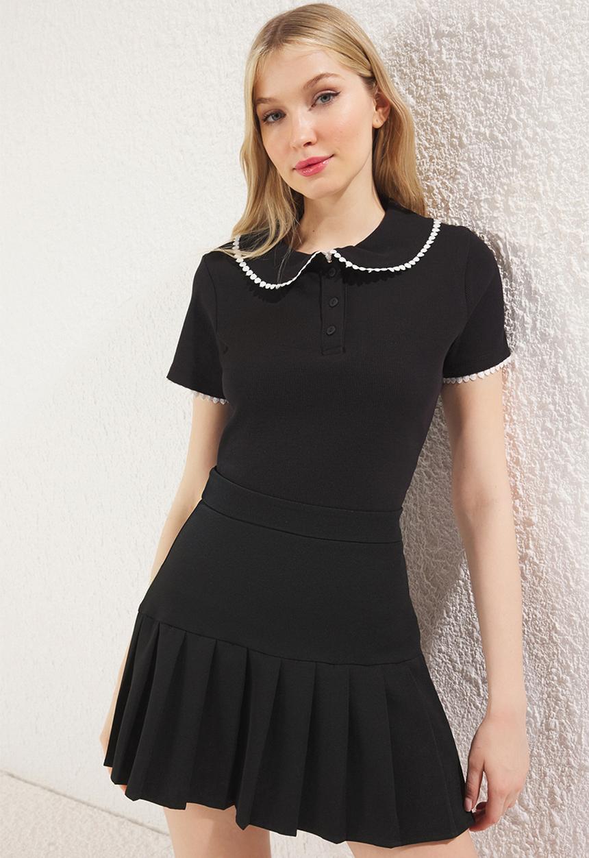 Trendyol - Button-Fitting Stretchy Ribbed Knitted Blouse - Black