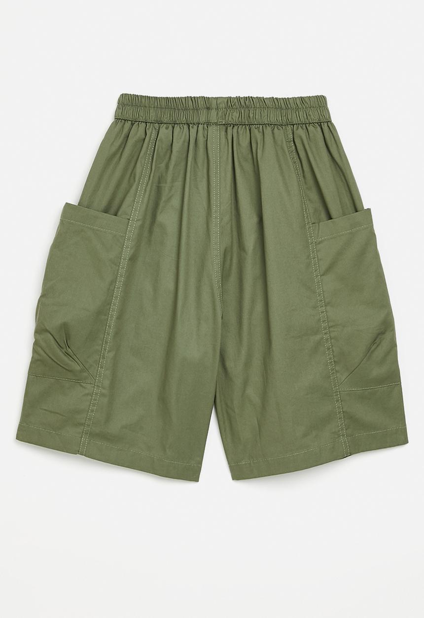 Pop Candy - Panelled shorts with large inverted pleat pockets - khaki green