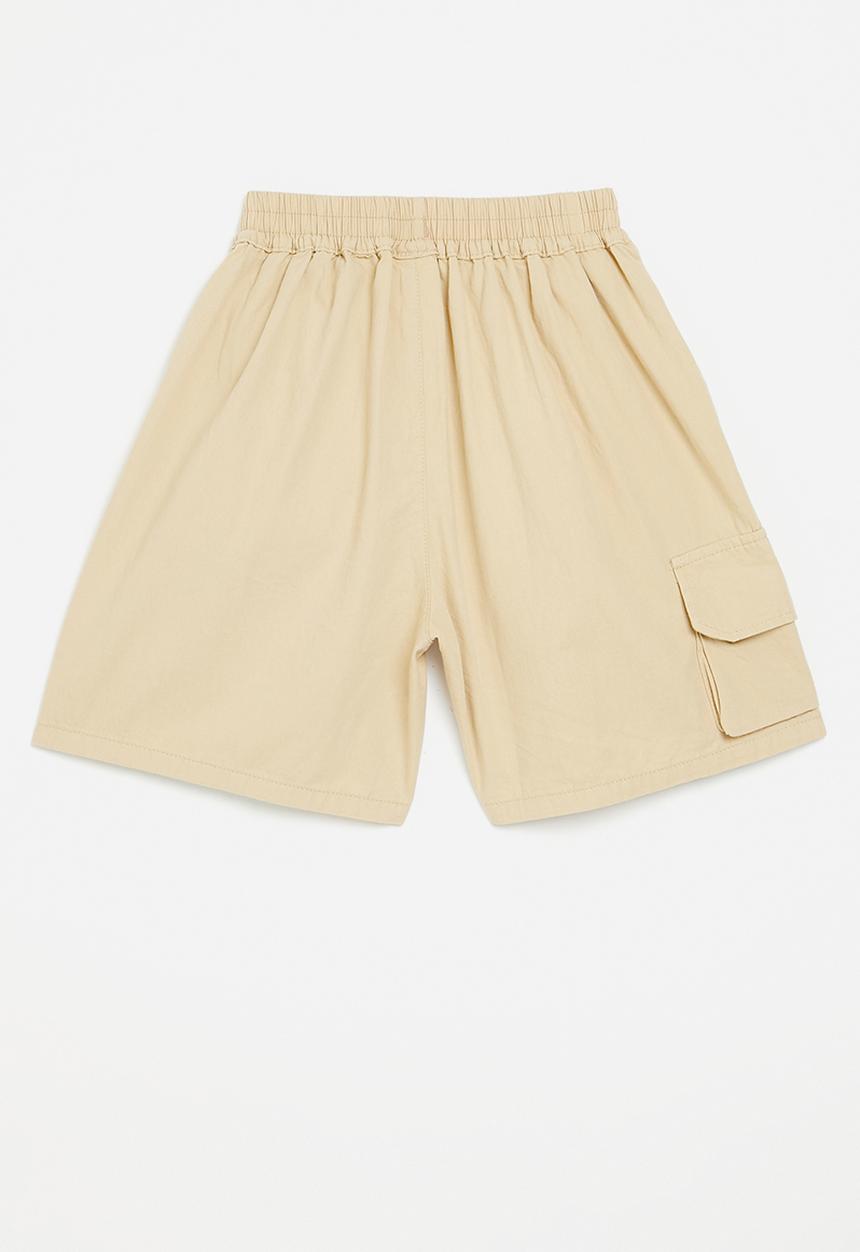 Pop Candy - Shorts with low riding pockets - beige