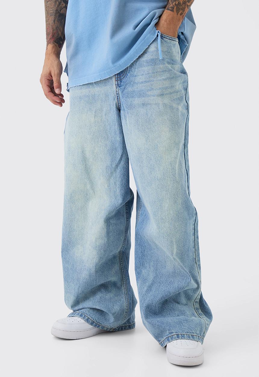 boohooMAN - Parachute Rigid Jean in Antique Blue - Antique Blue