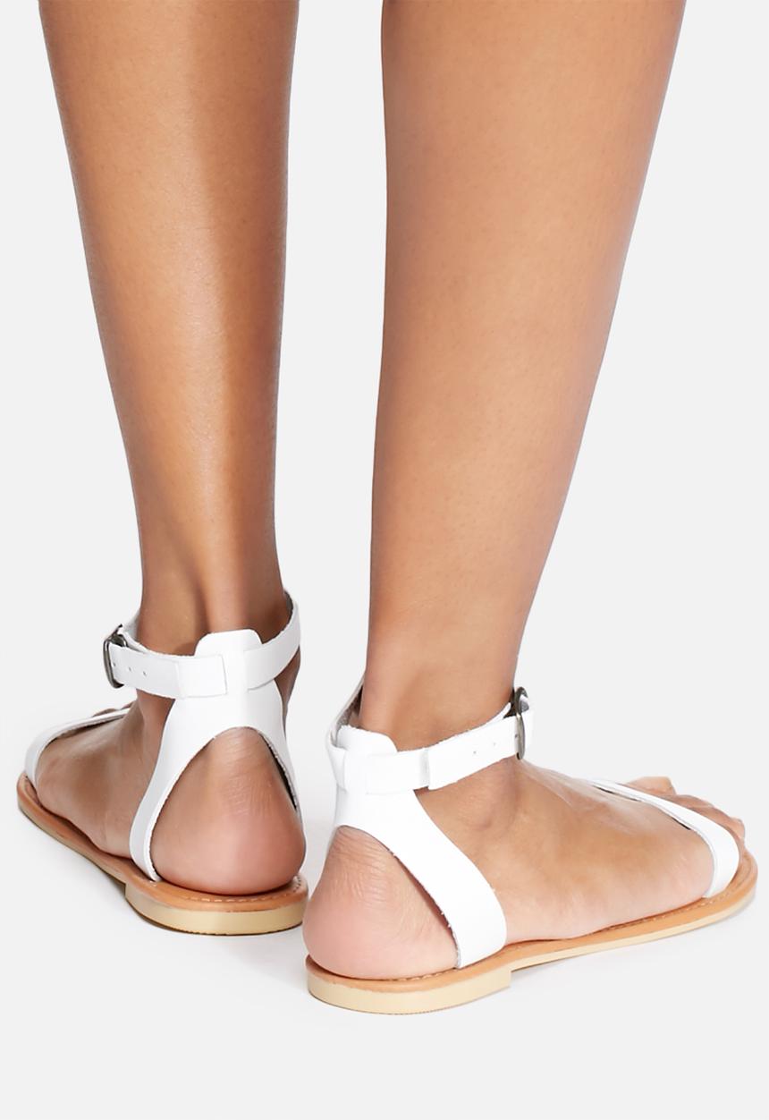 dailyfriday - Yolanda Leather Sandal