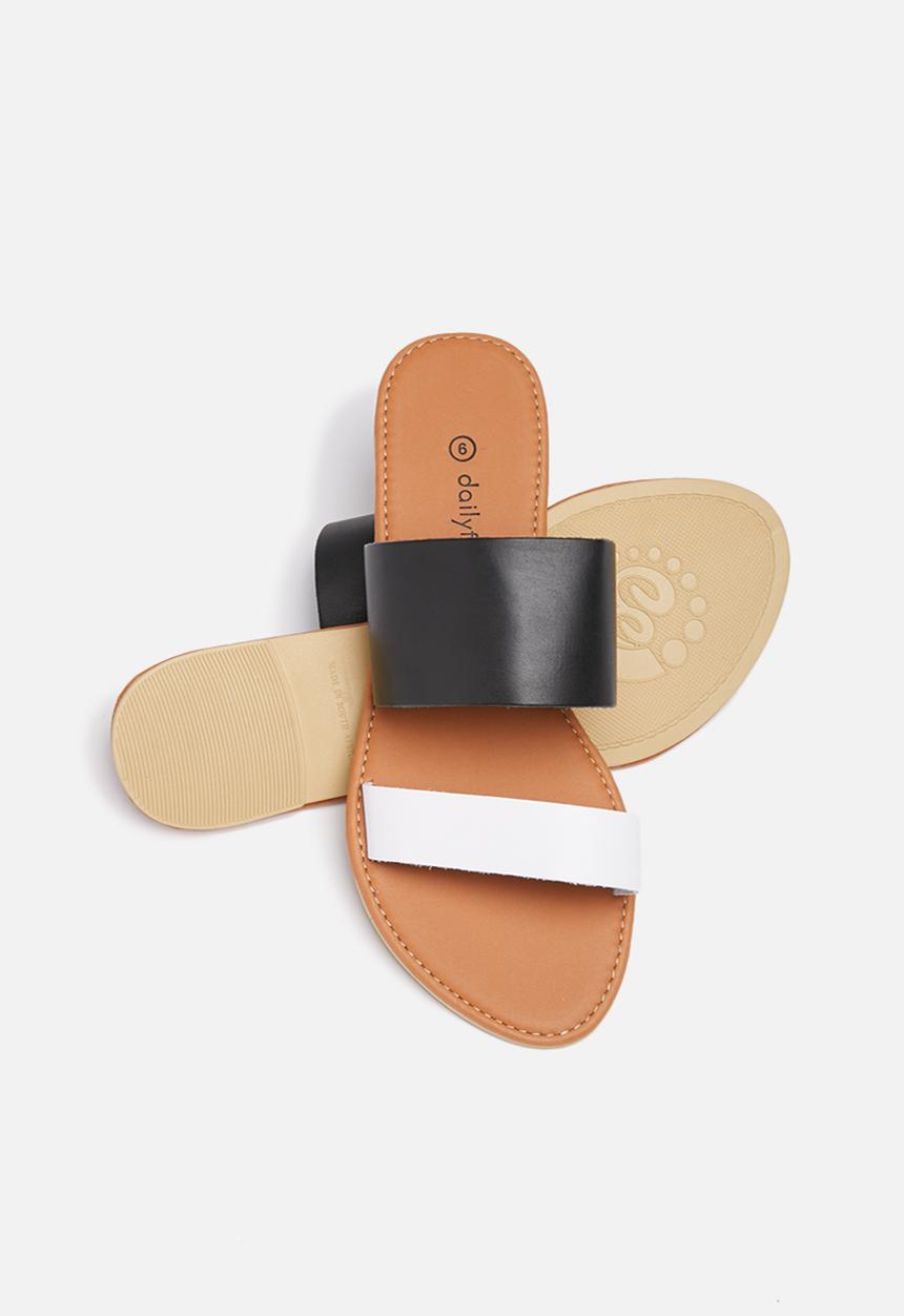 dailyfriday - Amanda Leather Sandal