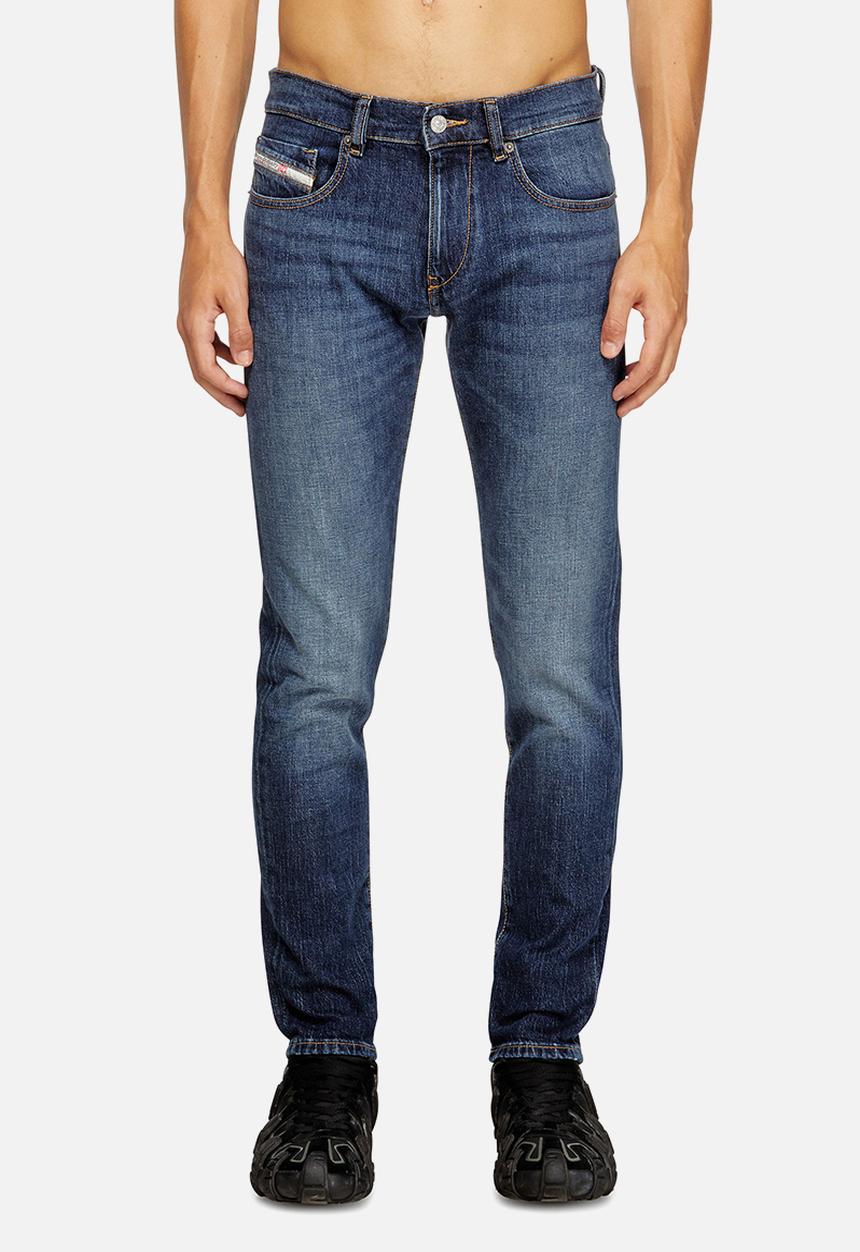 Diesel  - 2019 D-Strukt - A03558