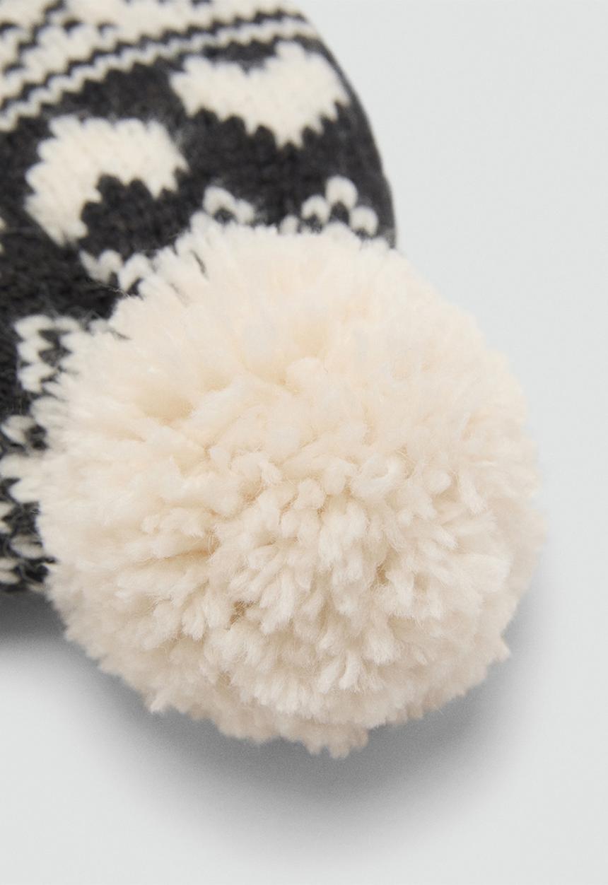 MANGO - Beanie heart - Light Beige