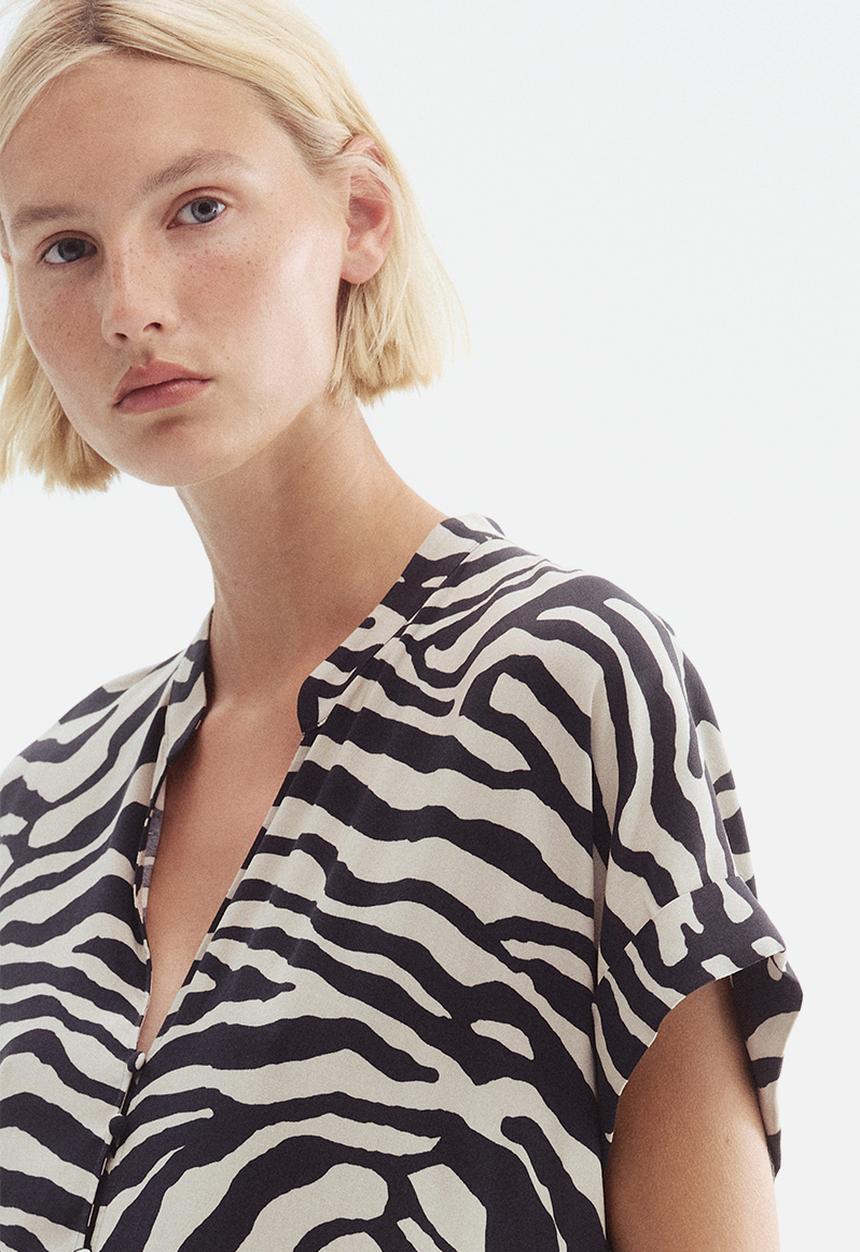H&M - Crinkled tunic dress - cream/zebra print