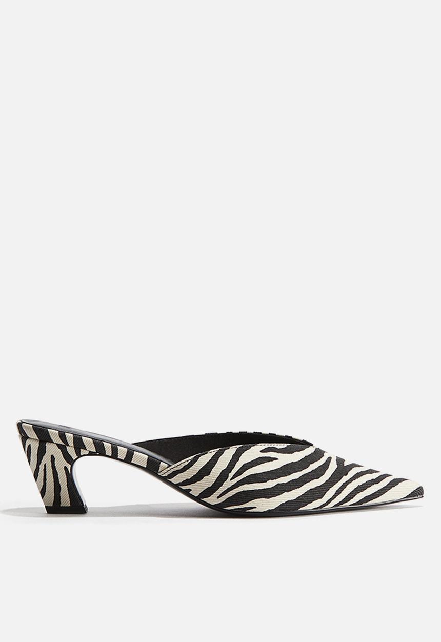 H&M - Pointed mules - black & zebra print