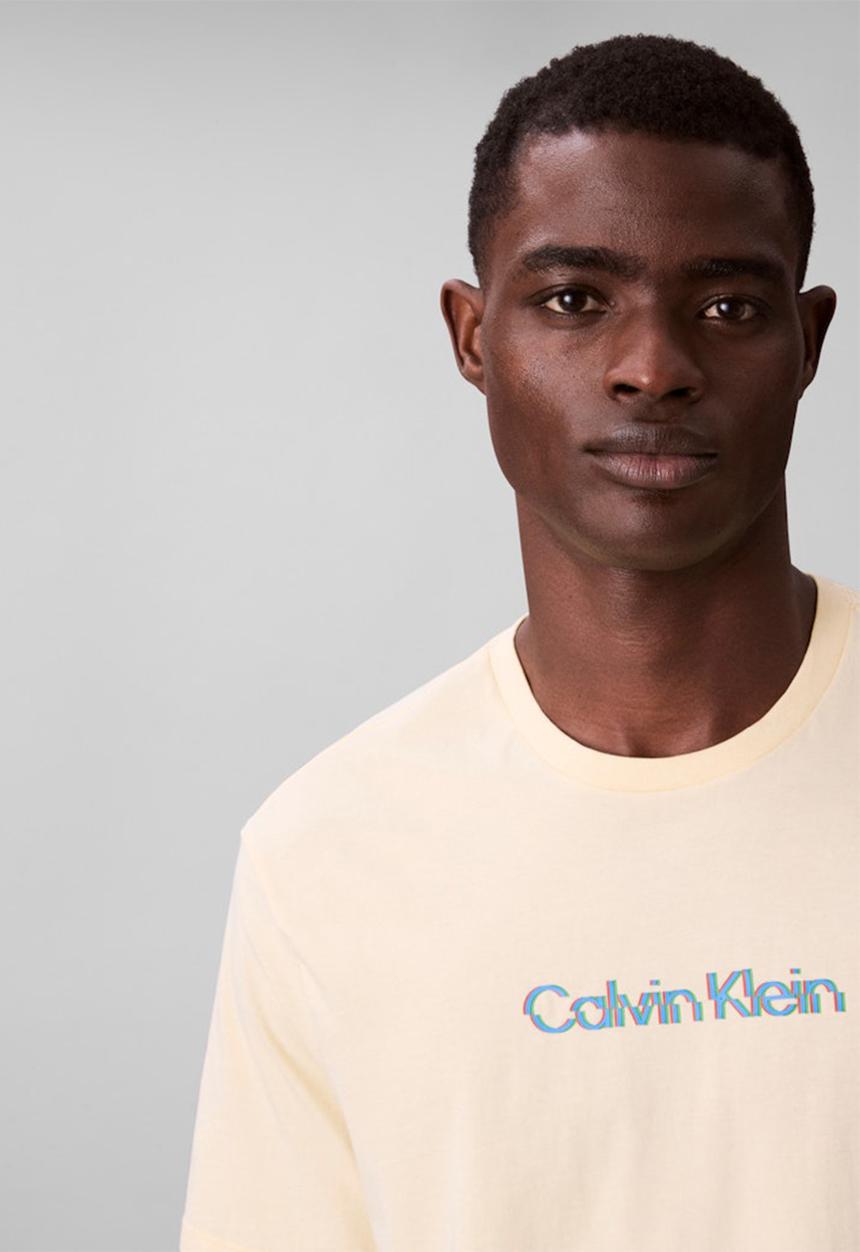 Calvin Klein - Ss Glitched Logo Eu Classic Tee - Sunlight