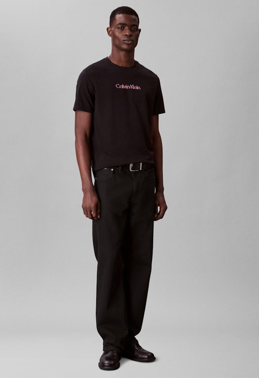 Calvin Klein - Ss Glitched Logo Eu Classic Tee - Black 