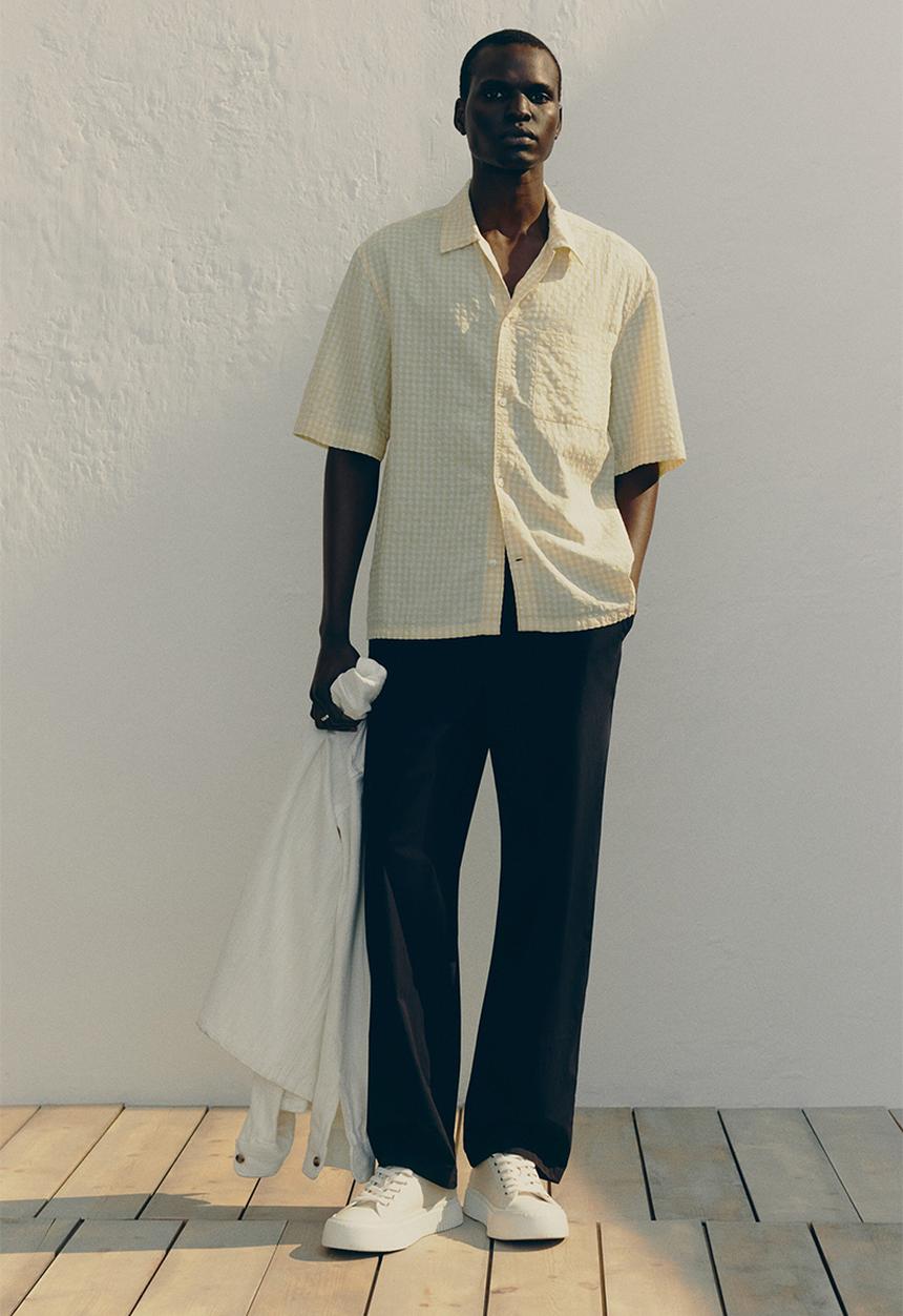 H&M - Regular fit short-sleeved shirt - yellow gingham check