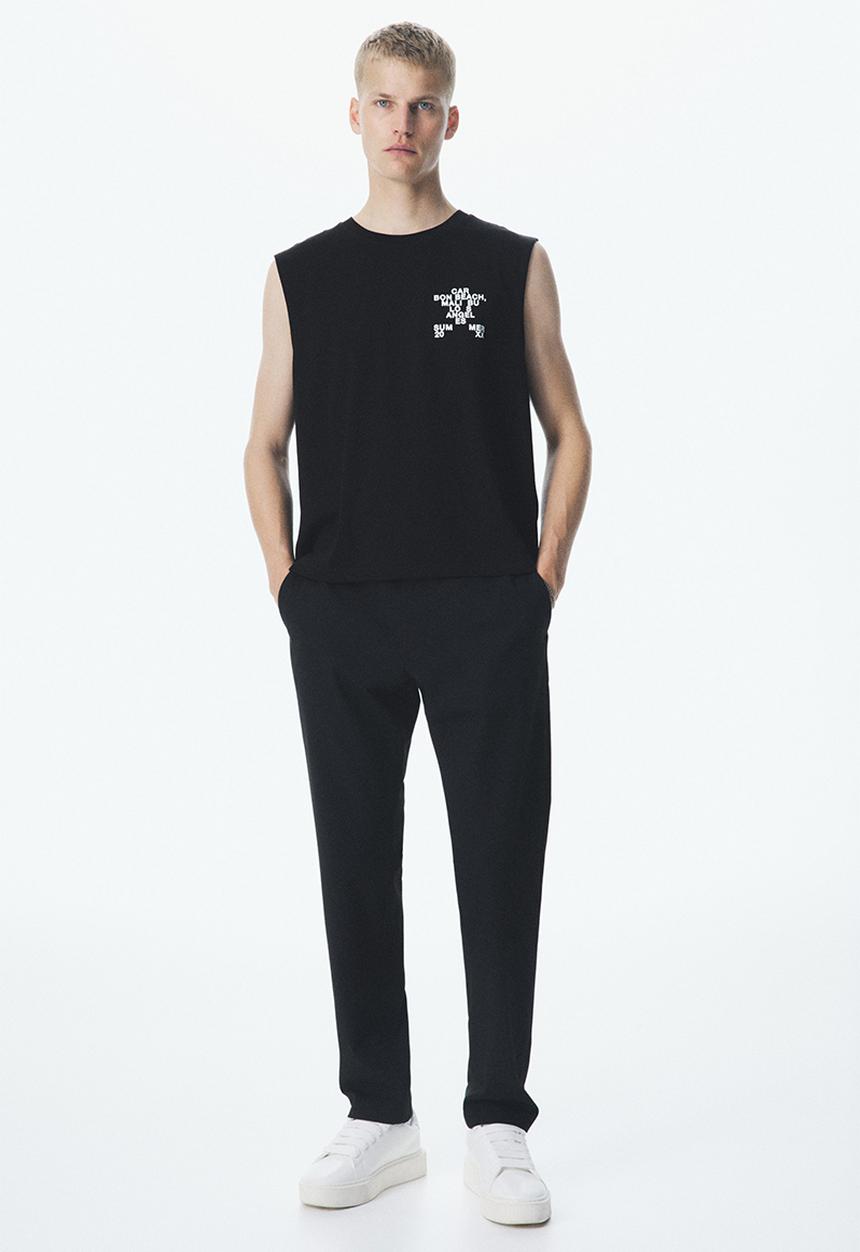 H&M - Slim fit trousers - black