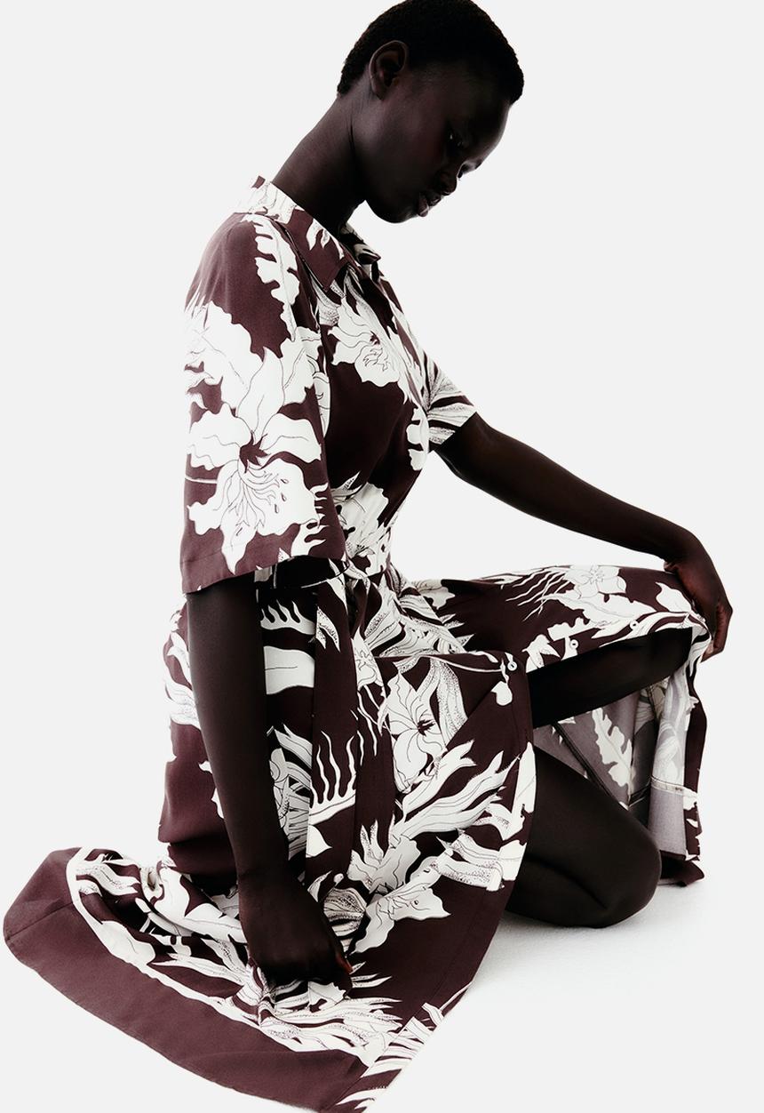 H&M - Tie-belt shirt dress - dark brown floral 