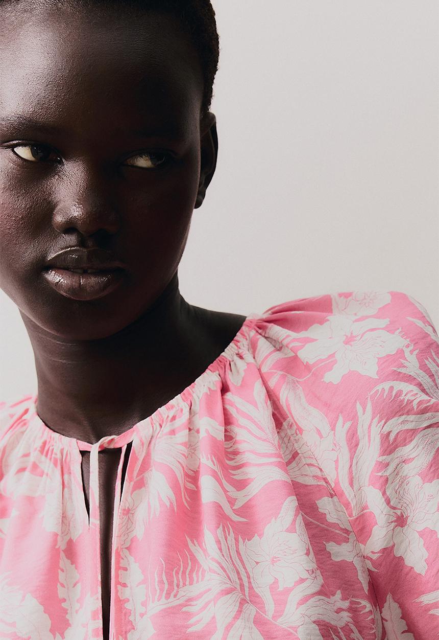 H&M - Balloon-sleeved blouse - pink patterned