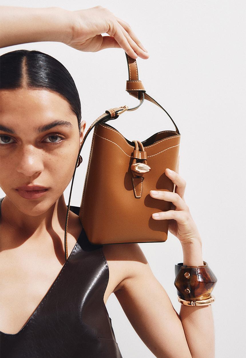 H&M - Crossbody bag - brown