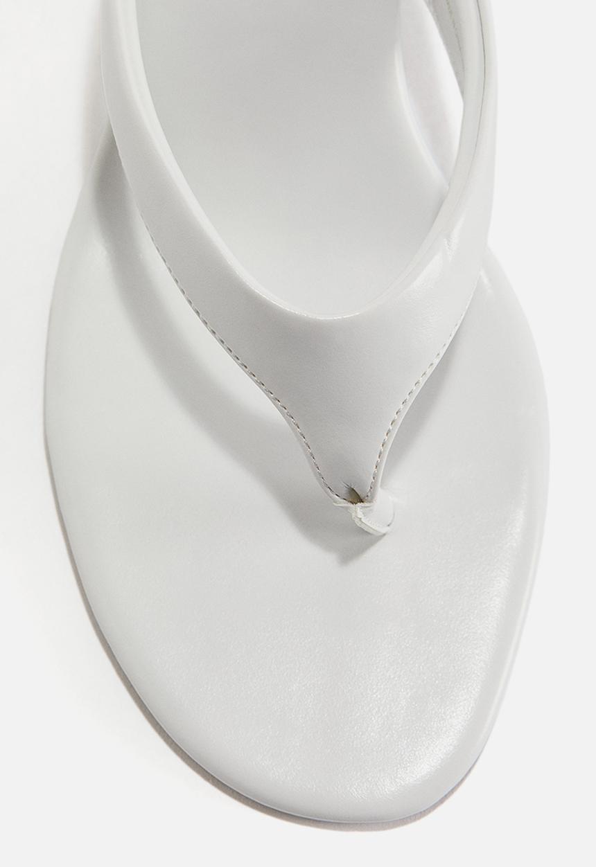 H&M - Heeled sandals - white