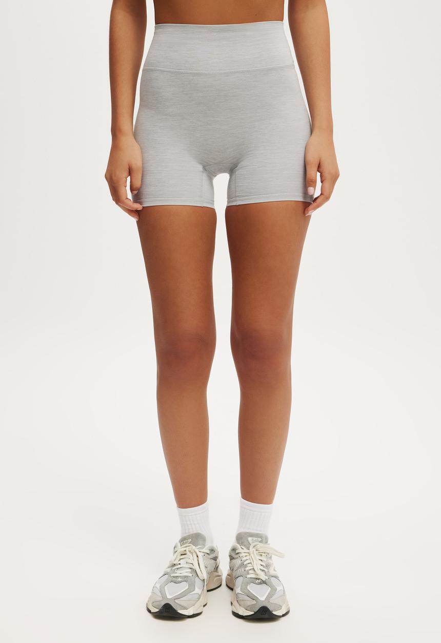 Cotton On - Ultra Soft Invisible Scrunch Shortie Short - Light Grey Marle