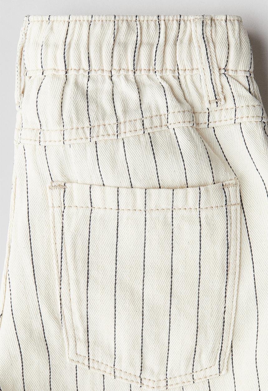 H&M - Loose fit denim shorts - cream/striped