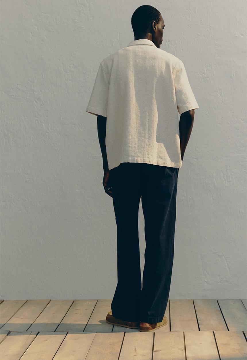 H&M - Regular fit textured resort shirt - cream 