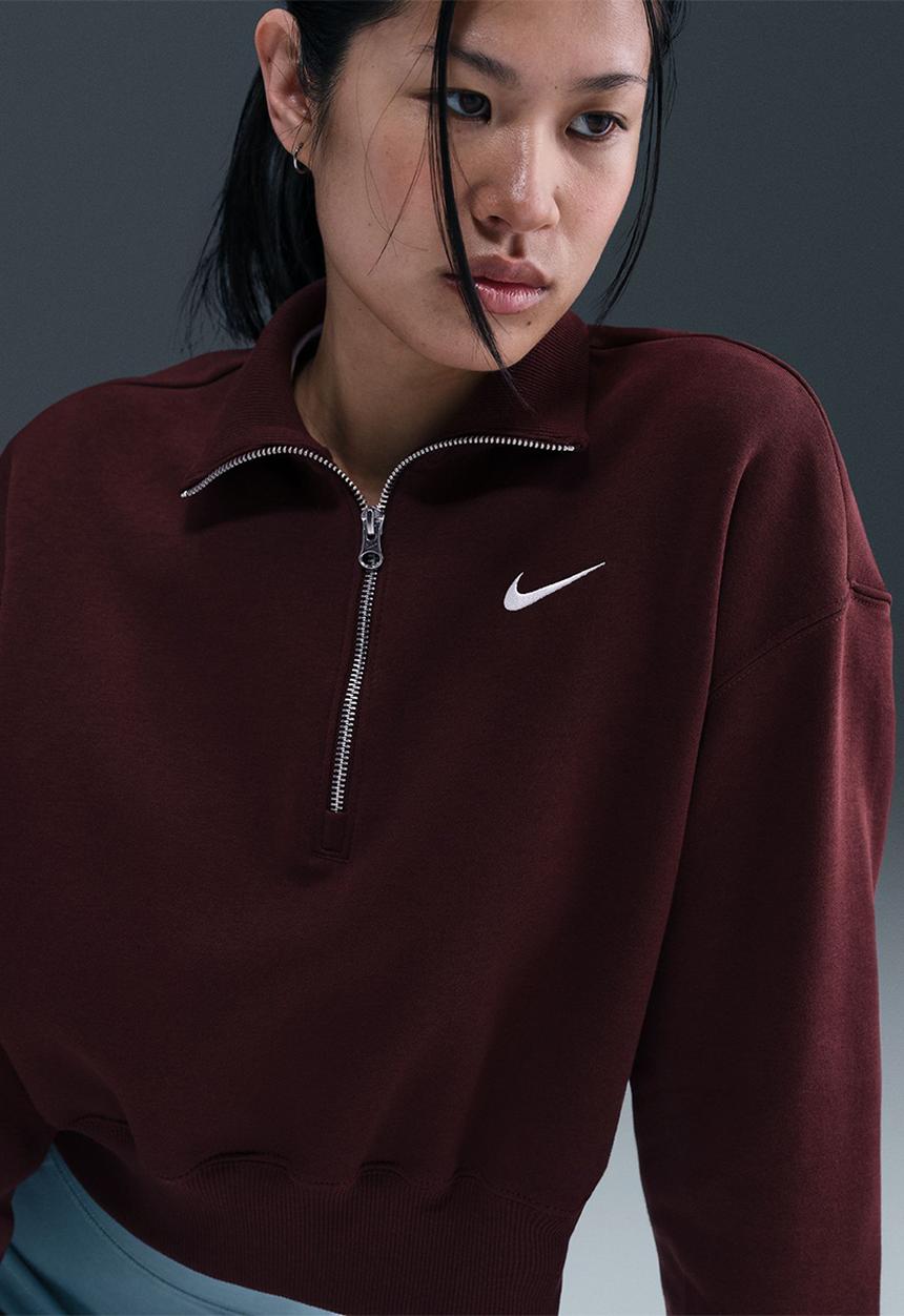 Nike - 1/2-Zip Cropped Sweatshirt - Burgandy