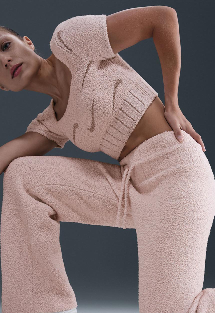 Nike - Slim Knit Pants - Beige