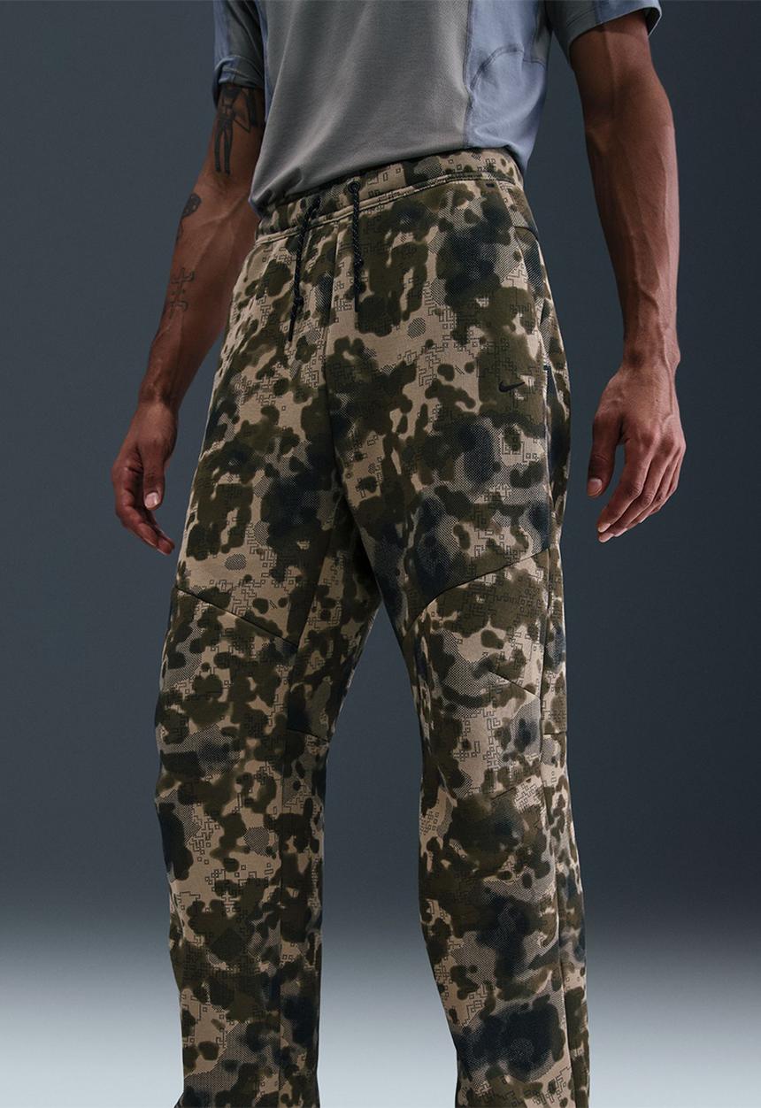 Nike - Nike Tech Open-Hem Fleece Camo Pants