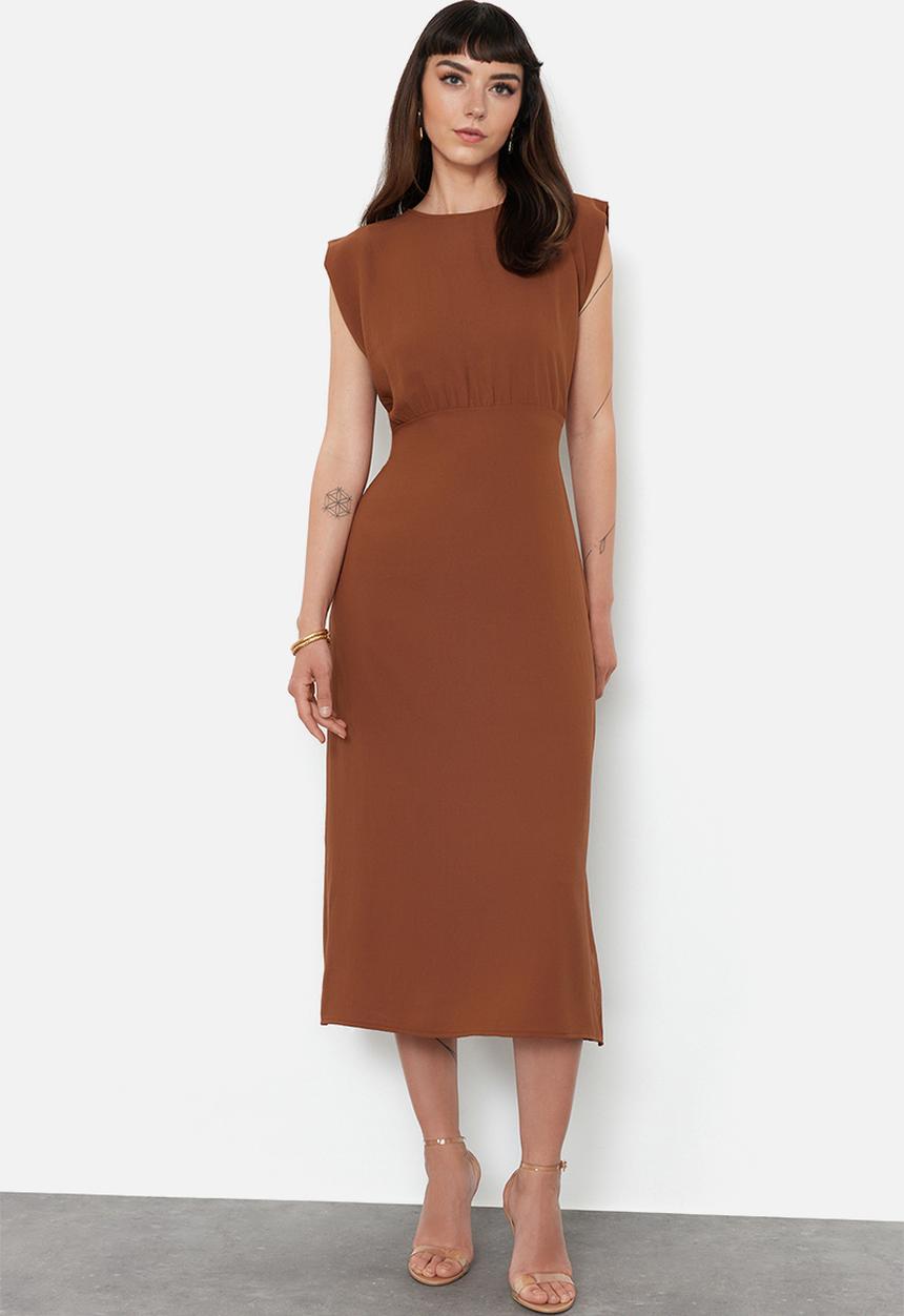 Trendyol - Midi Straight Cut Woven Snashed Dress - Brown
