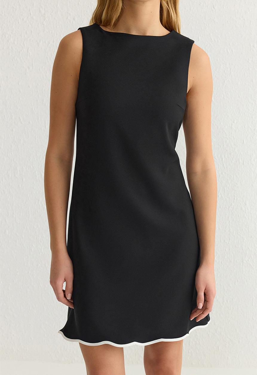 Trendyol - Mini Bodycon Woven Dress - Black