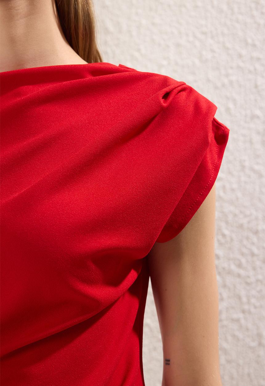 Trendyol - Knitted Blouse with Asymmetrical Neckline and Drape Detail - Red