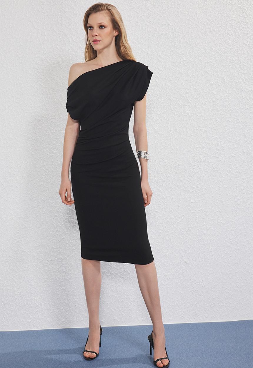 Trendyol - Midi Straight Cut Knit Dress - Black
