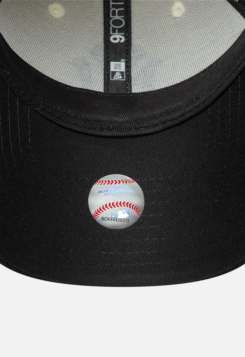 New Era - Female faux suede 9forty®-black/cream