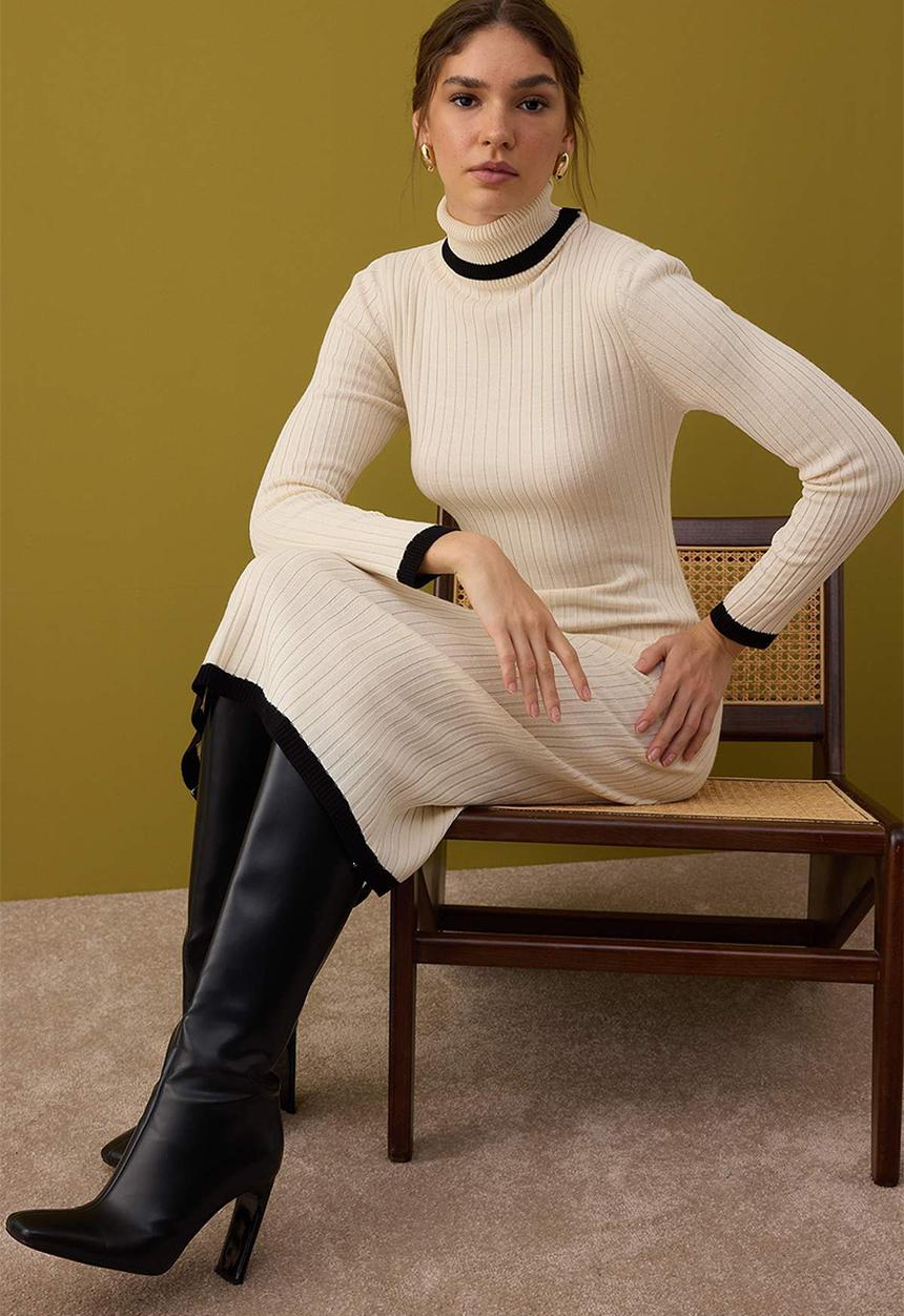 Trendyol - Midi Straight Cut Knitwear dress - Cream