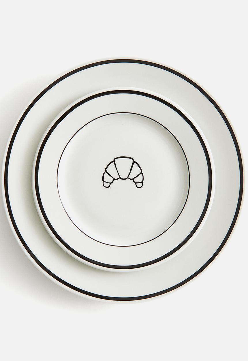 H&M - Porcelain mid plate - white croissant