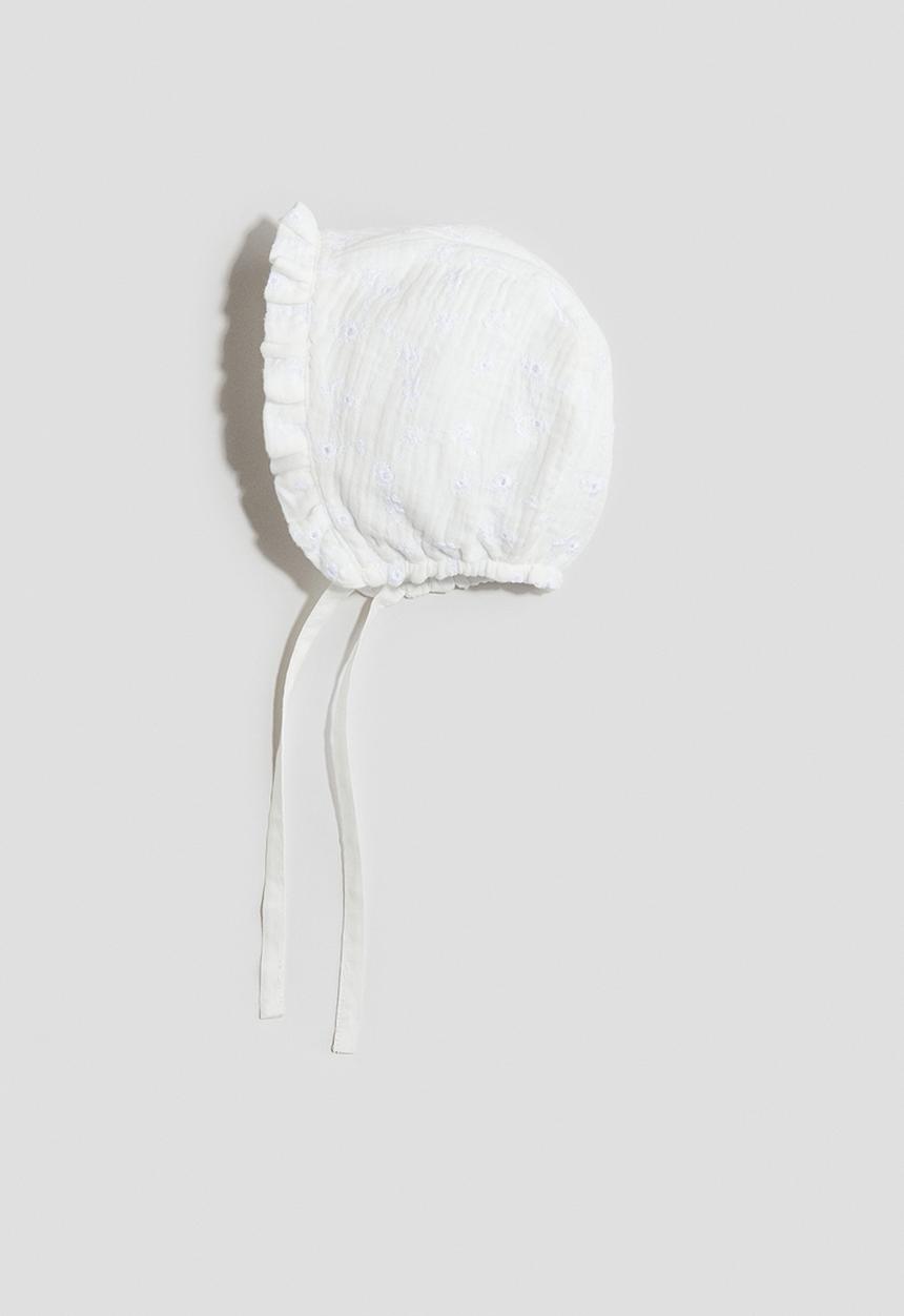 H&M - Broderie anglaise muslin bonnet - white