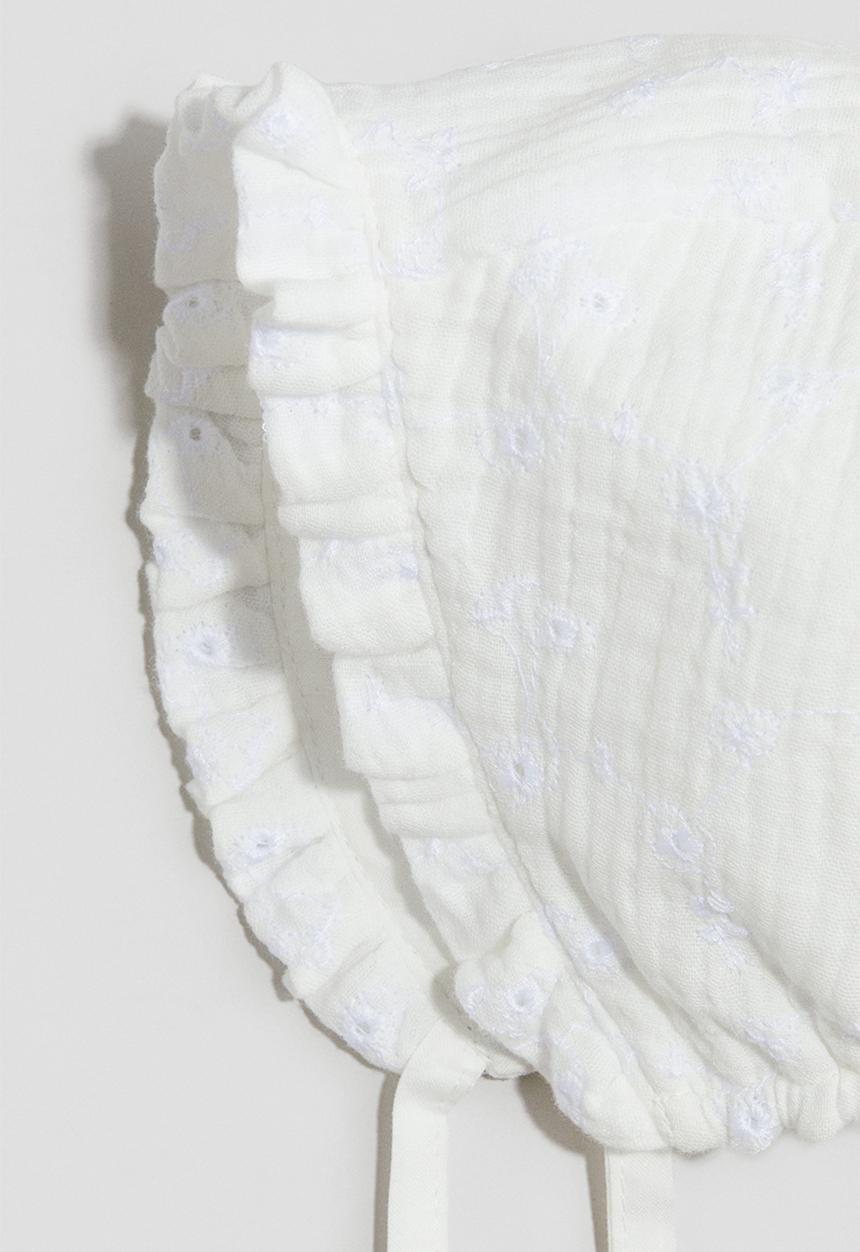 H&M - Broderie anglaise muslin bonnet - white