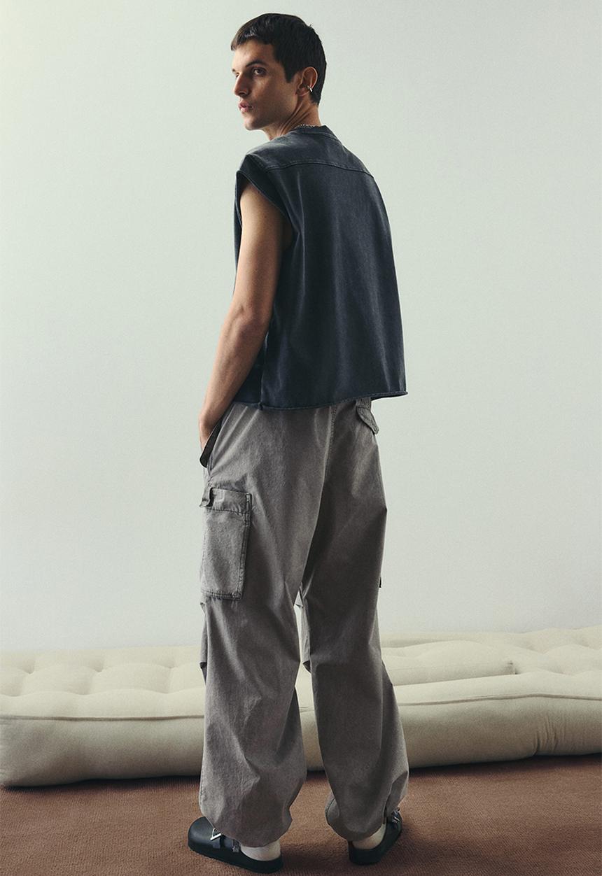 H&M - Loose fit parachute trousers - light grey