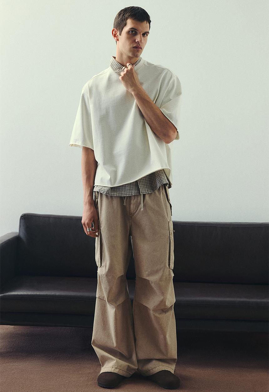 H&M - Loose fit parachute trousers - beige