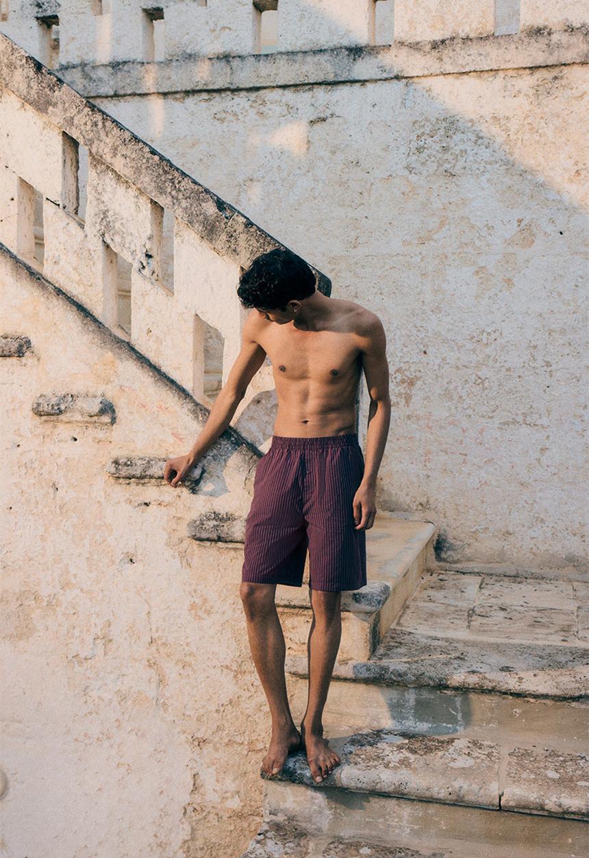H&M - Relaxed fit cotton shorts -  burgundy striped