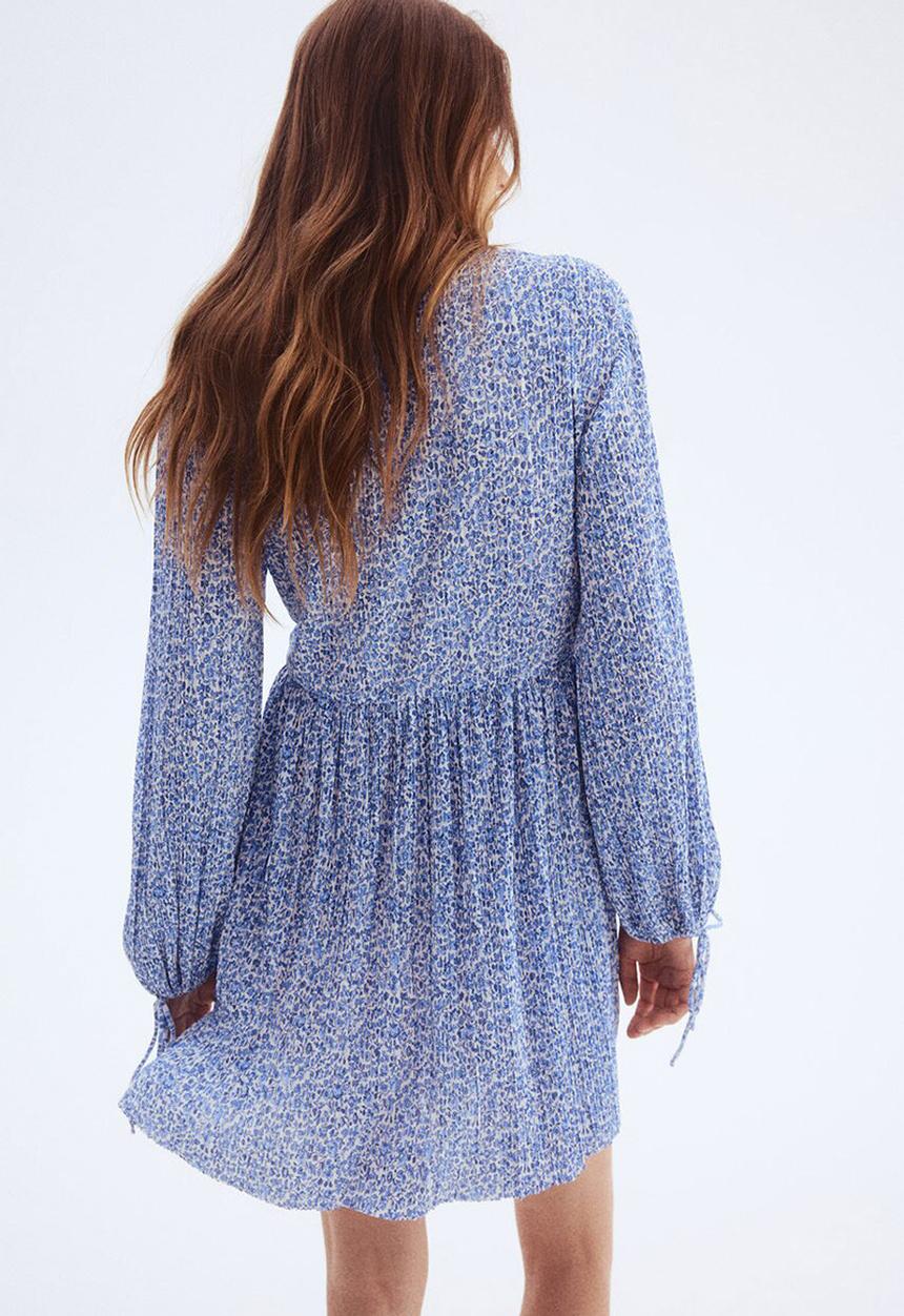 H&M - Plissé dress - blue floral