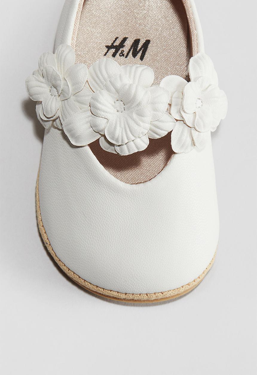 H&M - Appliquéd ballet pumps - white