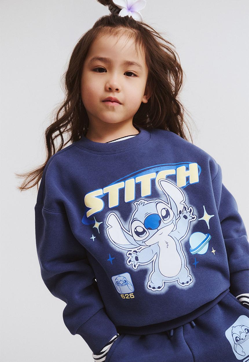 Cotton On - License Sammy Oversized Crew - Lcn Dis Stitch/Deep Dive