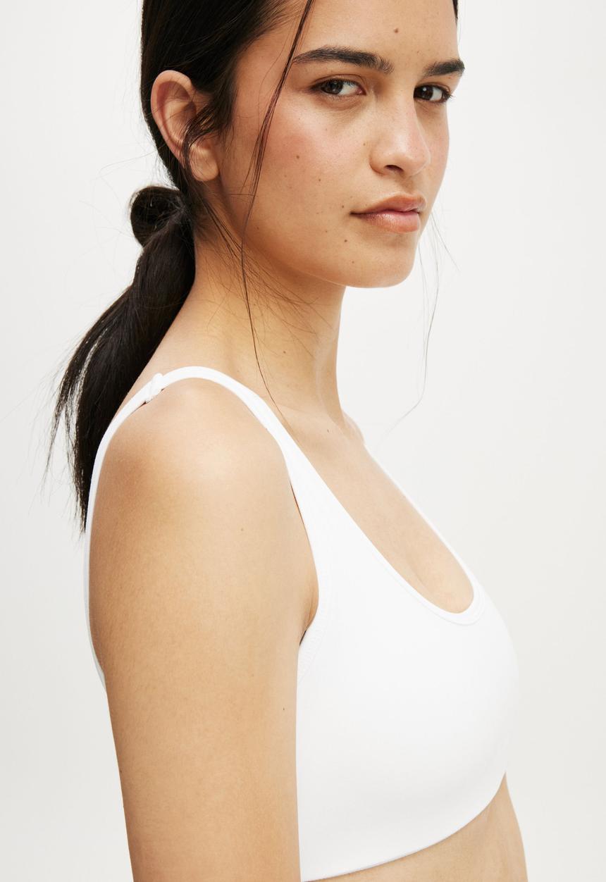 Cotton On - Ultra Soft Low Back Crop - White