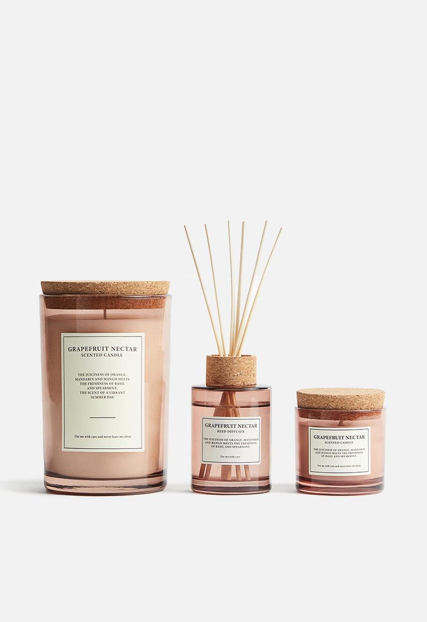 H&M - Large cork-lid scented candle - grapefruit nectar