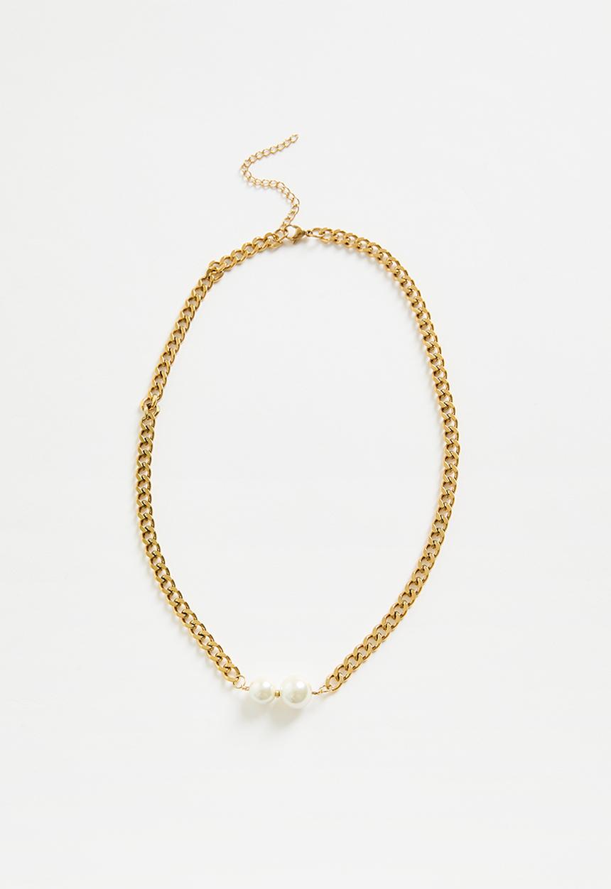 Zoe on Trend - Contemorary Curb And Pearl Style Necklace - Gold