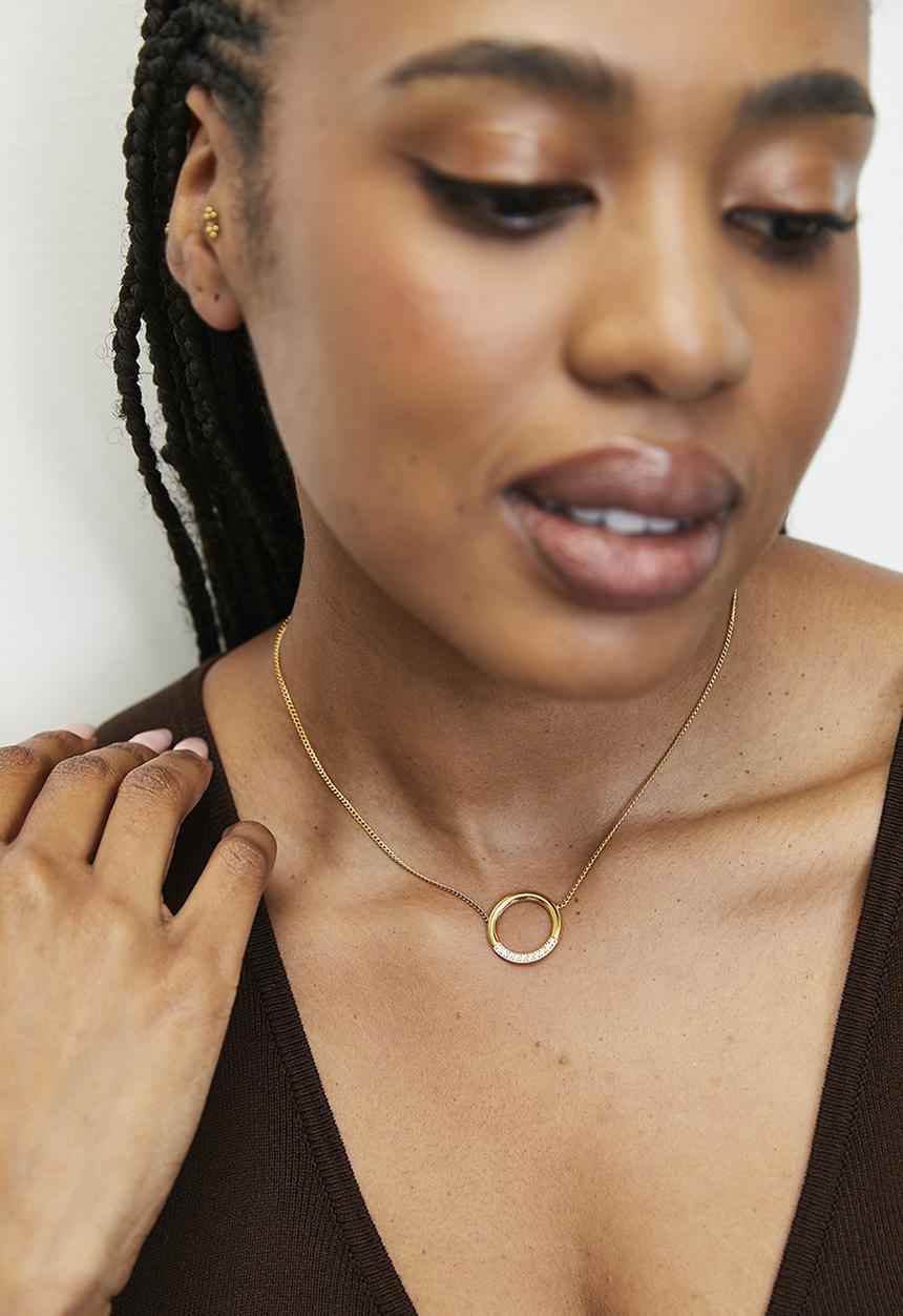 Zoe on Trend - Modern Circle Designer Necklace- Gold